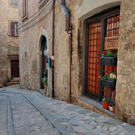 Casa Vacanza Todi Antica Eksteriør bilde