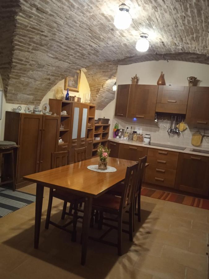 Casa Vacanza Todi Antica Eksteriør bilde